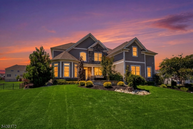 18 Waterford Way Middletown NJ 07738