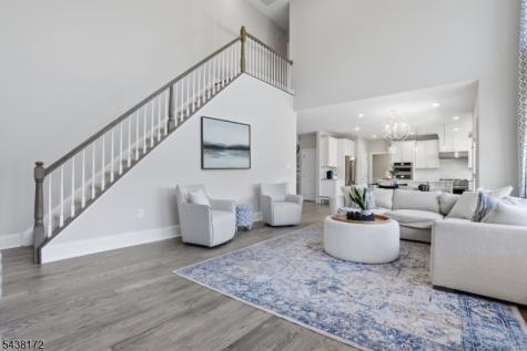 18 Waterford Way Middletown NJ 07738