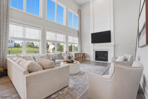 18 Waterford Way Middletown NJ 07738