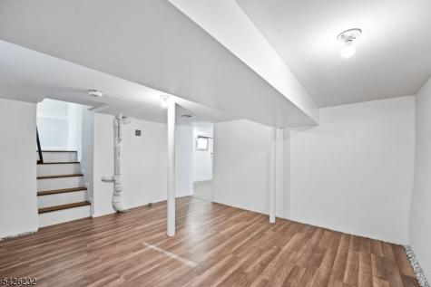 255 S 6th Avenue Highland Park NJ 08904