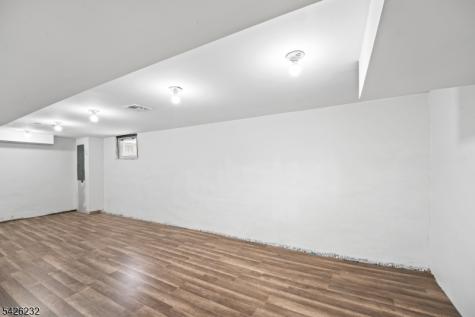 255 S 6th Avenue Highland Park NJ 08904