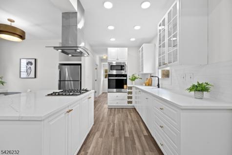 255 S 6th Avenue Highland Park NJ 08904