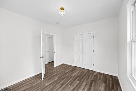 255 S 6th Avenue Highland Park NJ 08904