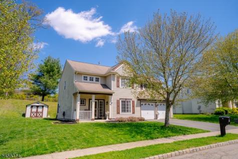 92 Connelly Avenue Mount Olive NJ 07828