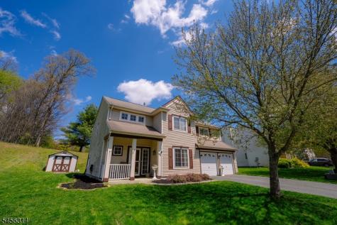 92 Connelly Avenue Mount Olive NJ 07828
