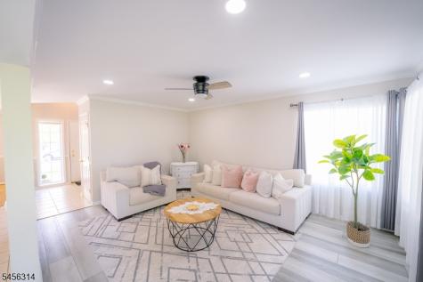92 Connelly Avenue Mount Olive NJ 07828