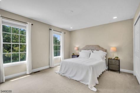4 Middlesworth Farm Road Washington NJ 07853