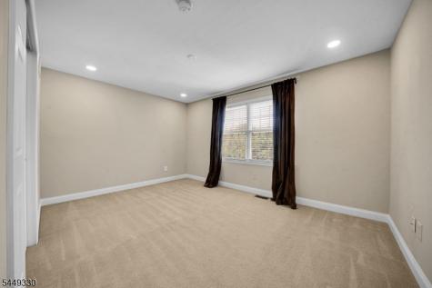 4 Middlesworth Farm Road Washington NJ 07853
