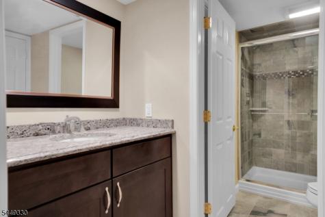 4 Middlesworth Farm Road Washington NJ 07853