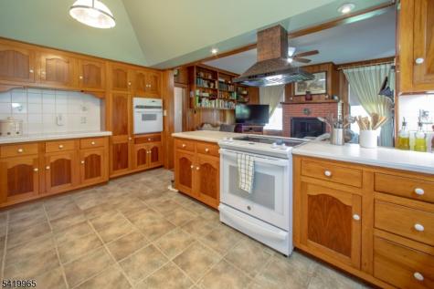 27 Edison Avenue Ogdensburg NJ 07439