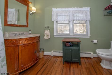 27 Edison Avenue Ogdensburg NJ 07439