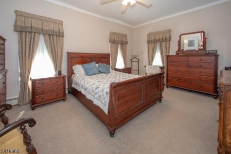 27 Edison Avenue Ogdensburg NJ 07439