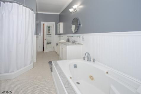 27 Edison Avenue Ogdensburg NJ 07439