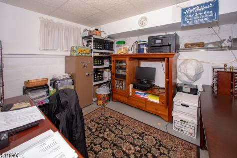 27 Edison Avenue Ogdensburg NJ 07439