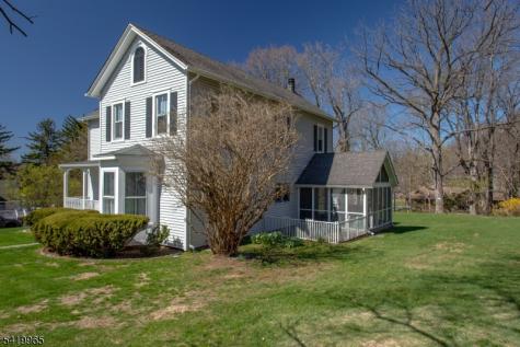 27 Edison Avenue Ogdensburg NJ 07439