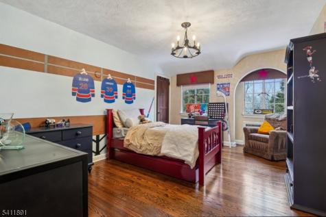 20 Barnsdale Road Millburn NJ 07078