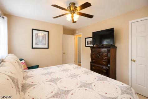 275 Saint Cloud Avenue West Orange NJ 07052