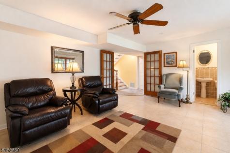 275 Saint Cloud Avenue West Orange NJ 07052