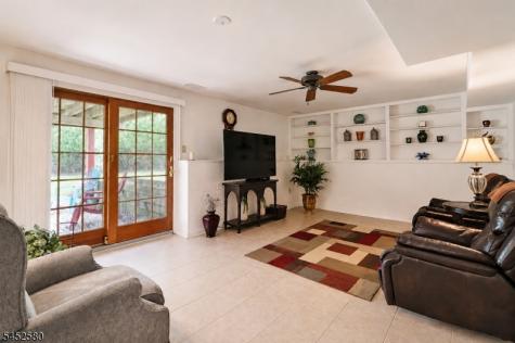 275 Saint Cloud Avenue West Orange NJ 07052
