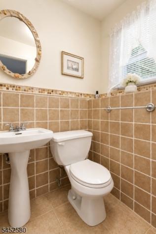 275 Saint Cloud Avenue West Orange NJ 07052
