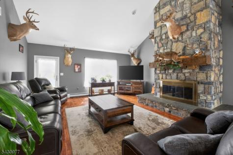 49 Stillwater Road Hardwick NJ 07825