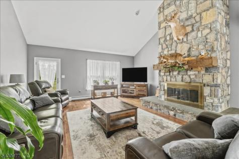 49 Stillwater Road Hardwick NJ 07825