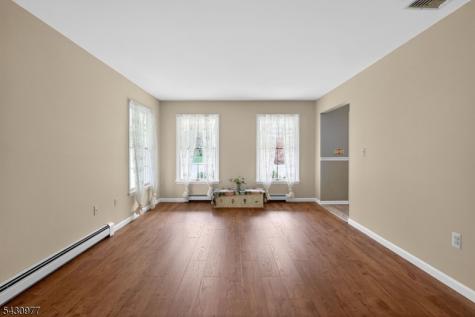 49 Stillwater Road Hardwick NJ 07825