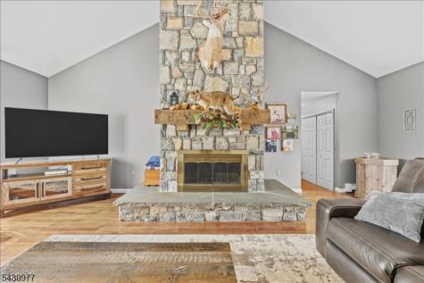 49 Stillwater Road Hardwick NJ 07825
