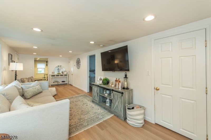 33 Mountain Avenue Hanover NJ 07927