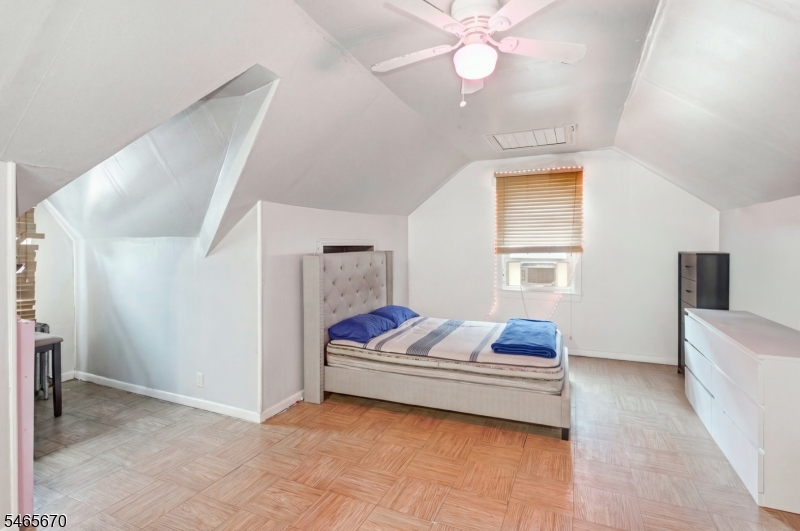 281 Smith Street Newark NJ 07106