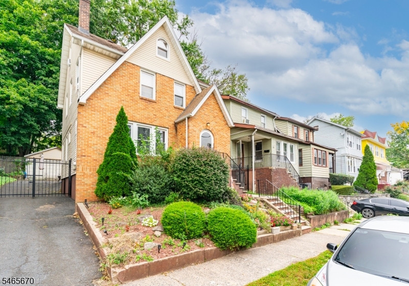 281 Smith Street Newark NJ 07106
