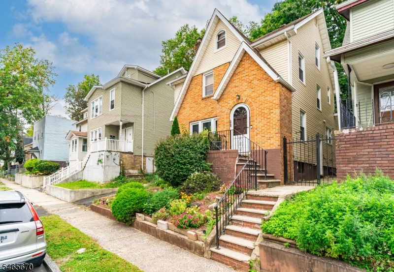 281 Smith Street Newark NJ 07106