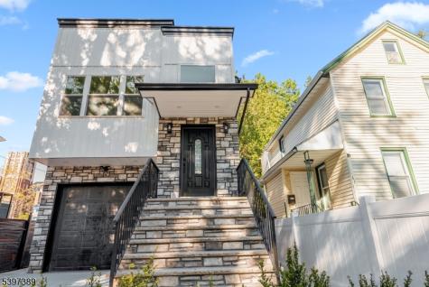 63 Oak Street East Orange NJ 07018