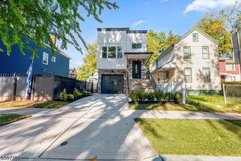 63 Oak Street East Orange NJ 07018