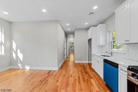 63 Oak Street East Orange NJ 07018