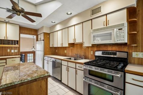 907 Pleasant Valley Way West Orange NJ 07052