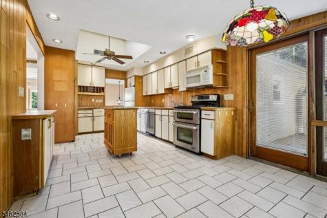 907 Pleasant Valley Way West Orange NJ 07052