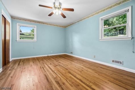 907 Pleasant Valley Way West Orange NJ 07052