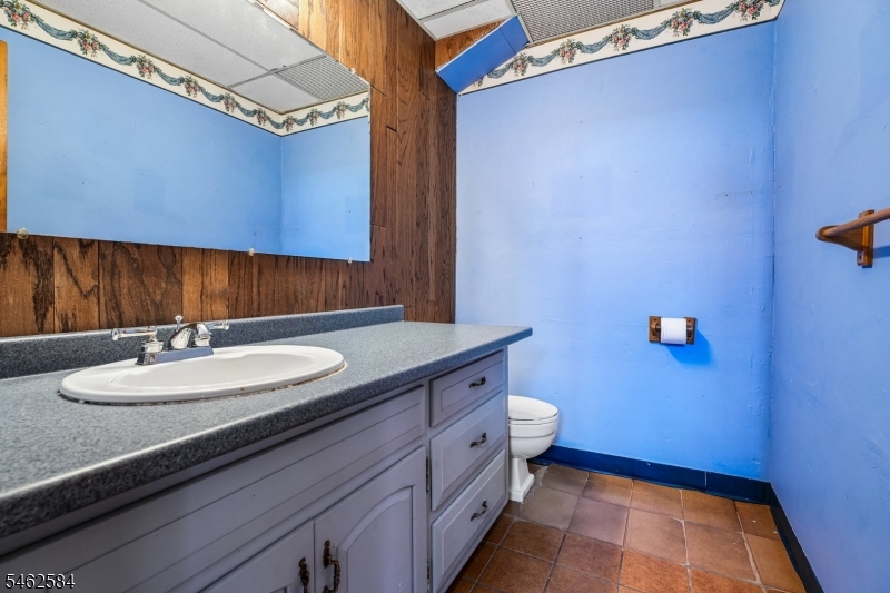 907 Pleasant Valley Way West Orange NJ 07052