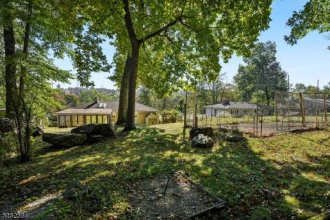 907 Pleasant Valley Way West Orange NJ 07052