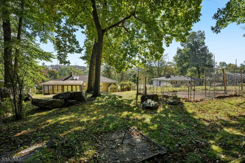 907 Pleasant Valley Way West Orange NJ 07052