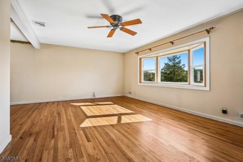 907 Pleasant Valley Way West Orange NJ 07052