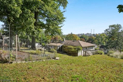 907 Pleasant Valley Way West Orange NJ 07052