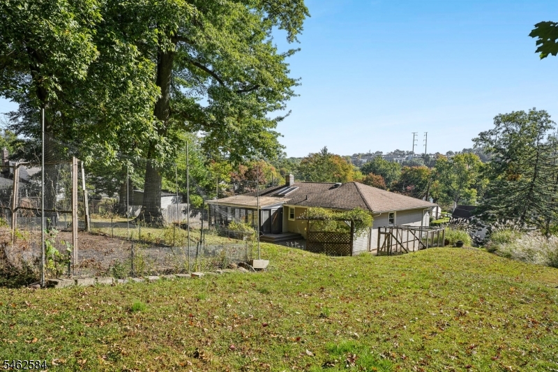 907 Pleasant Valley Way West Orange NJ 07052