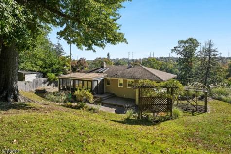 907 Pleasant Valley Way West Orange NJ 07052