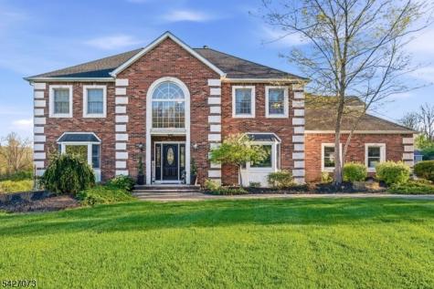 7 Woodfield Road Green NJ 07821