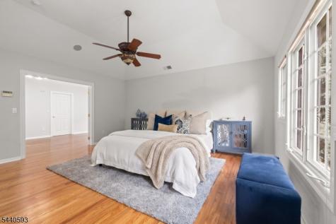 33 Fox Run North Caldwell NJ 07006