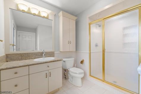 33 Fox Run North Caldwell NJ 07006