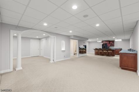 33 Fox Run North Caldwell NJ 07006