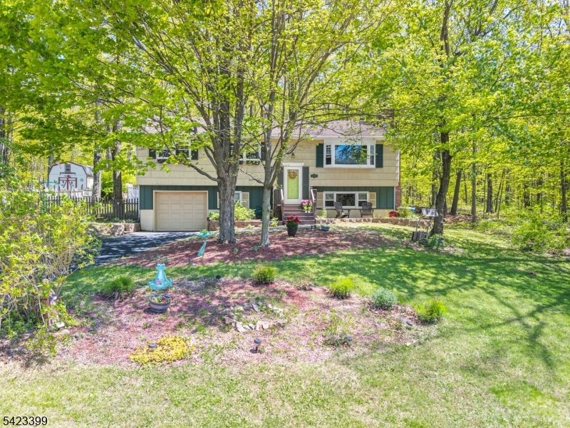 31 Lounsberry Hollow Road Vernon NJ 07461